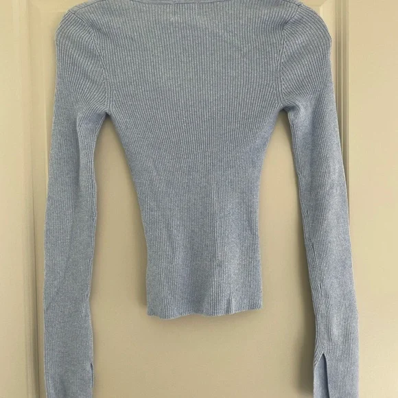 Light Blue Ribbed Knit Top - Picture 3 of 4